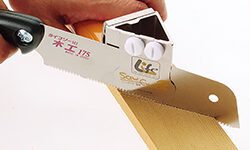 Topman zaaggeleider met zaag - Afbeelding 3