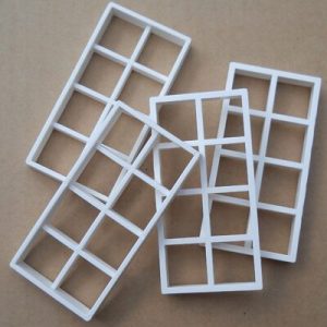 4 Lange kunststof ramen